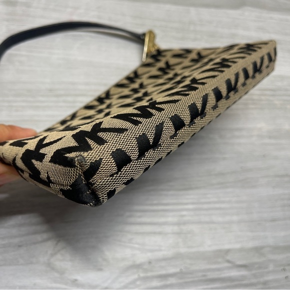 Michael Kors Jet Set Travel Double Zip Wristlet Logo MK Print Black - Picture 15 of 16